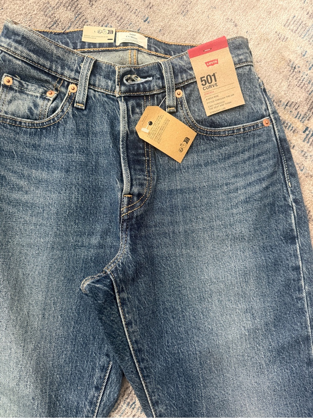 Levi's blue denim jacket with rear pockets - Picture 5 of 16
